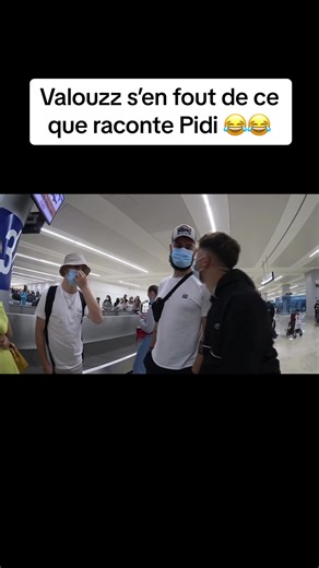 Valouzz et Pidi : Récits de vacances hilarants en vlog