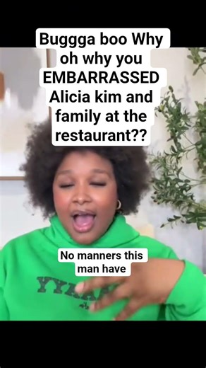 BUGGA BOO WHY YOU STAY SO BAD ? #aliciakim #booisback #boolifestyle #manners #restaurant #wow
