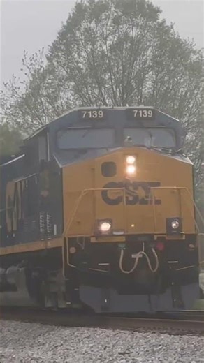 CSX 7139 CM44AC leads northbound CSX W009 FRA train on the Manchester subdivision in Haralson, Ga!!