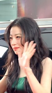 5/2/2026 Châu Vũ Đồng tại Đêm hội Weibo Nhẹ nhàng, thanh lịch 💓 | Châu Vũ Đồng 周雨彤－Chúc em một đời an nhiên • Huỳnh Ngọc ký