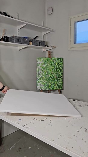 Let's create textured art🎨 Join me in making this simple yet elegant full black Overlapping Arches textured art painting. How do you think it turned out? If you have any questions about textured art, feel free to ask. I am happy to help.😃 'Overlapping Arches' 55x46 cm Texture paste and acrylic on canvas with a floating frame (tutorial under my profile) . . . . . . #asmr #asmrvideos #satisfying #oddlysatisfying #satisfyingvideo #texturedart #textureart #texturedpainting #satisfying #diy #tutori