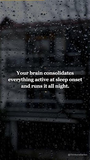 The Last 5 Minutes Before You Sleep Are Rewriting Your Brain #shorts