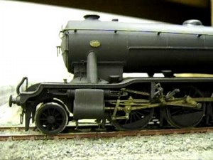 Gresley-Walschaerts valve gear in motion on model LNER P1 heavy freight loco