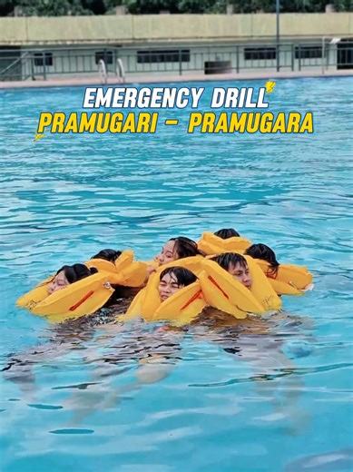 Kegiatan Emergency Drill Siswa/i Nasa program Pramugari/a✨️ ‼️ Penerimaan Siswa/i Baru Kelas Januari 2026 dan April 2026 di Nasa masih dibuka! Program Pendidikan : 👩‍✈️ Pramugari/a (4 Bulan Pendidikan) 👨‍💼 Staff Bandara / Airline Staff (6 Bulan Pendidikan) 🛡 AVSEC / Aviation Security (3 Bulan Pendidikan) 📌 Link pendaftaran: bit.ly/Pendaftaranppdb2025 ‼️ Informasi lebih lanjut bisa hubungi WA Admin Nasa di 0811-2001-1941 #sekolahpenerbangan #sekolahpramugari #pramugari #fyp #lewatberanda
