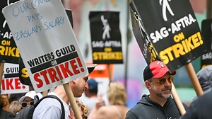 The fallout from Hollywood strike action has reached Australian shores, as members of the Screen Actors Guild walk off set down under. Watch the full episode at www.skynews.com.au/flash | Sky News Australia