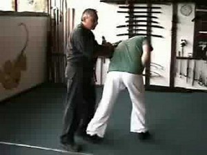 Limalama's traditional "Splashing Hands" Techniques