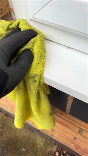 LANOScleaningservices on Instagram: "Spotless Sills to pay the bills ✅ Not only do you want gleaming windows after a Lanos visit You will also be left with shiny Sills to polish off a property of beautiful looking windows ✨ This is all part of our monthly window cleaning service Ensuring YOUR property gets the service it DESERVES ✅ Grab a FREE window cleaning QUOTE today Click the link in our bio"