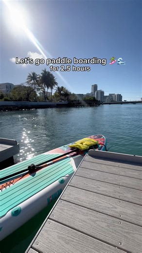 My first time paddle boarding was so fun 🏄🏾‍♀️