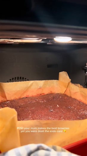 Nadia on Instagram: "No matter how hard we try, nothing beats a brownie with all the bad stuff. Anti-inflammatory recipes are great and creative, but they don’t quite hit like a proper loaded brownie. But for now, we can sit and look at them (drool a little) and know we’re choosing ourselves 🫶🏼. We’re choosing less pain, less inflammation, less flare-ups (urgh) and remember, the 80/20 rule exists for a reason - we’re only human!! We’ve got this 💅 (These brownies are my Roman Empire btw, she i