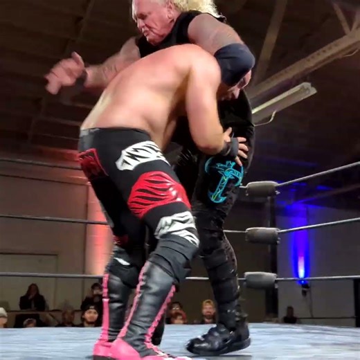 Gangrel overcomes the illegal tactics of the 209 Kliq