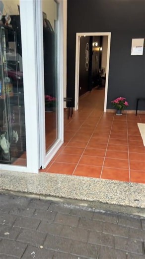 Cambio de imagen en Revolution 🖤 Este año vamos a por todas 🖤 más y mejor… Nos incorporamos el Lunes día 12 de Enero. Si quieres pertenecer a Revolution 650082648📞 Clases de Danza Urbana: Hip Hop, Breaking, Locking, House, Dancehall, Voguing, Commercial Dance, Reggaeton Próximamente clases de Bailes Latinos 🕺 Sexy Style🫦 Te esperamos🖤