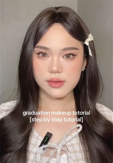 Graduation Makeup Tutorial: Step-by-Step Guide