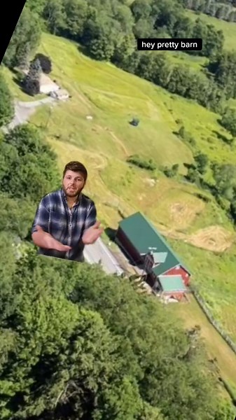 the bull💩 barn! #zillow #poopability #weirdbathrooms #zillowfinds #coolbathrooms #greenscreen