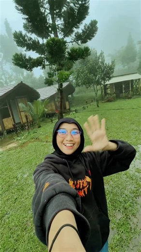 Camverpan taman alam matahari on Instagram: "Mau quality time bareng keluarga, sahabat, atau pasangan? Yuk rasain serunya camping santai dengan suasana alam yang sejuk dan view super adem di Taman Alam Matahari 🏕️🌿 Cuma dengan Rp 65.000/orang, kamu udah bisa nikmatin: ✔️ HTM area camp ✔️ Tiket air terjun 🌊 ✔️ Area parkir GRATIS 🚗 ✔️ Penerangan luar ✔️ Kamar mandi bersih ✔️ Colokan listrik di setiap camp ⚡ ✔️ Kabel roll tarik ke tenda ✔️ Merchandise gantungan kunci