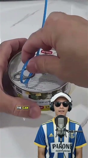 Genius trick to open instant food cans with tie string