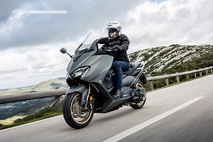Yamaha Tmax 560 Tech Max : maxi best of ? | TEST