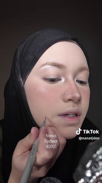 Unrecognizable Makeup Tutorial: Step-by-Step Guide