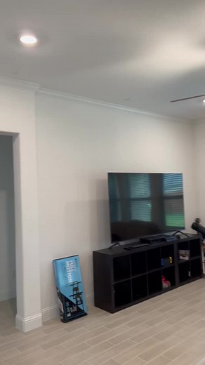 Living room surround install with zone 2 outside 😏 #tvmountinghouston #denon #surroundsound #kefspeakers #polkaudio #speakercraft #installation #fyp