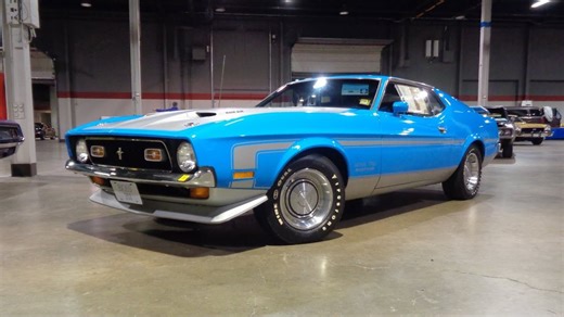 1971 Ford Boss Mustang spotlight