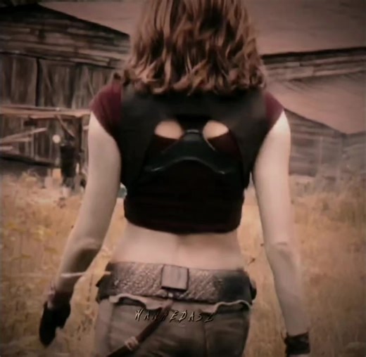 Ruby Roundhouse Jungle Outfit Transformation