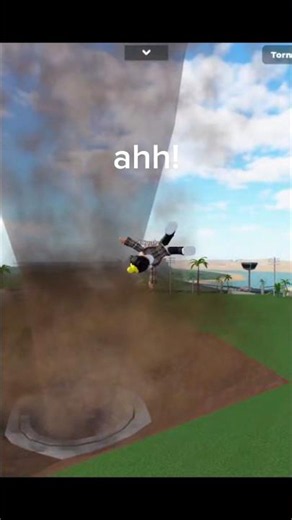 Tornadoes in Car Crushers 2!!?? #roblox #stormchasing #carcrushers #dominator3 #tornado