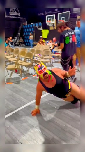 Pains 😭😭 #WWE | Wrestling Slammers