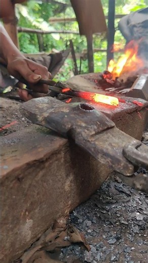 🔨 Old Traditional Blacksmith Techniques #IronSmith #MetalCraft #USA#foryou