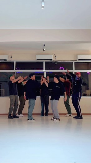 Spot the Difference Lyrics and Dance Challenge | Janno Gibbs x Jennie