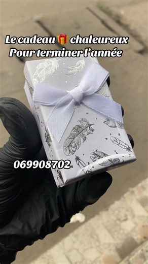Le cadeau 🎁 chaleureux pour terminer l’année 069908702 #bijouxenacierinoxydable #bijouxpersonnalisés #congobrazzaville242🇨🇬