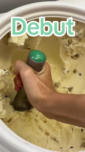 Taylor Swift’s Albums as Ice Cream Flavors! Ice cream names in comments#fyp #besticecream #taylorswift #miami #icecream