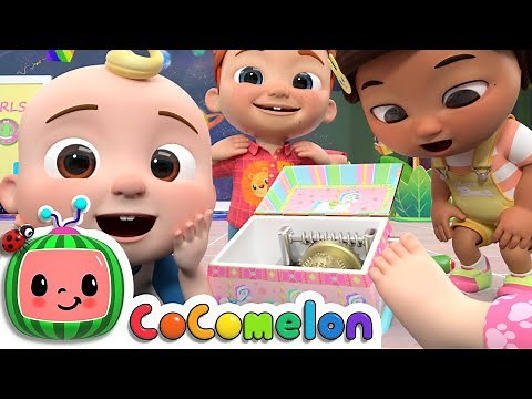 Head Shoulders Knees and Toes | CoComelon Nursery Rhymes & Kids Songs