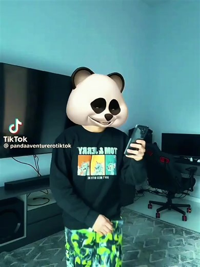 Mini Mini Panda Adventures: Exploring Fun Moments