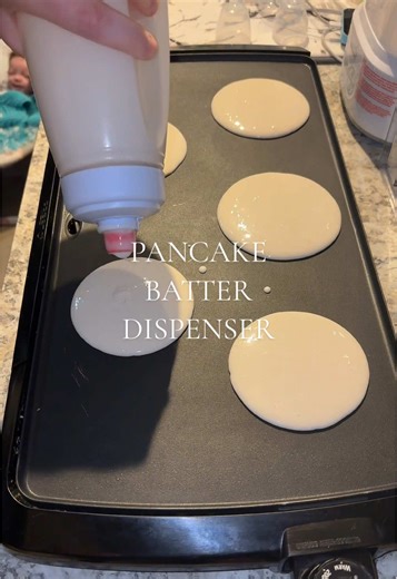 perfect pancakes every single time 🥞 #pancakes #pancakebatterdispenser #kitchenfinds #kitchengadgets #batterdispenser