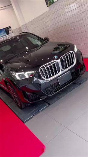 新型BMW X1の内装がスゴイ!