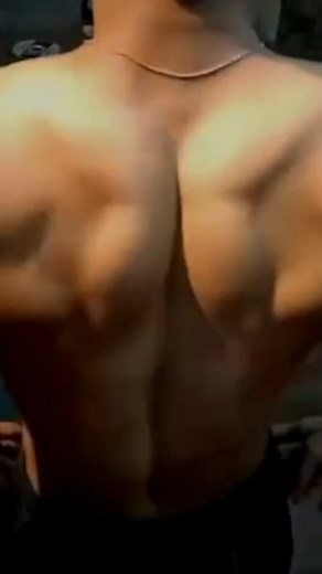 𝑷. on Instagram: "How Gym Influencers Make Videos: Editing Tips & The 70/30 Rule for Fitness Success! 💪 If you're wondering how fitness influencers create viral gym videos on Instagram and YouTube Shorts, it’s all about mastering video production and editing! Whether you're showcasing intense workouts, fitness tutorials, or transformation stories, effective editing and engaging storytelling are key to making your content stand out. Start creating today and watch your fitness content soar! 🚀 #