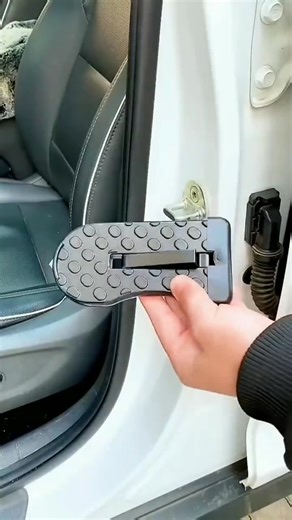 3.9K views · 26 reactions | Foldable Roof Rack Step. We pinned the link in the comments! | Classic Nice Car | Facebook