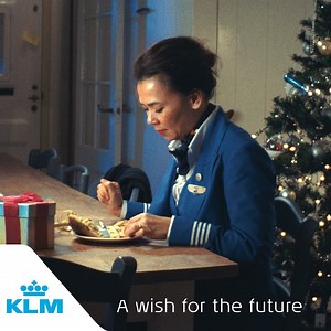 130K views · 3.8K reactions | What a small act of kindness can do...✨May 2021 be filled with good health, new adventures and infinite joy. Wishing you wonderful holidays! ❤️ | KLM Royal Dutch Airlines | Facebook