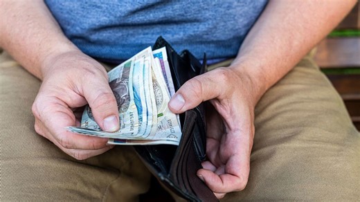 Health benefit cut for new Universal Credit claimants as part of system reforms