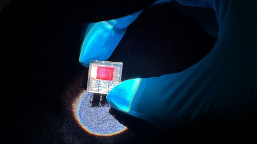 Perovskite–organic solar cell sets efficiency record with new design