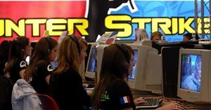 Popular Multiplayer Game Counter Strike Now On Android