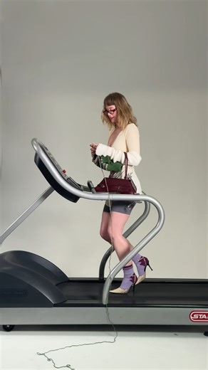 POV: You’re doing the most, but your feet are doing the least (sweating, ofc) 😉 Our new Coolmax® socks are designed to keep you cool and comfortable while you juggle your 9-to-5, 5-to-9, and everything in between 🤸‍♀️🏆 🧊🔗 Keep your feet cool: https://happysocks.visitlink.me/2g-kuG | Happy Socks