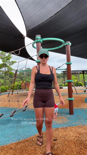 OOTD - most days have been spent in activewear at the moment 🤦🏼‍♀️ #activewear #sahmlife #content #wellnessjourney