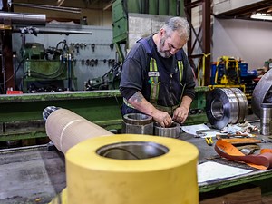 Hydraulic Cylinder Repair - Bridge Machine