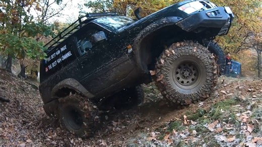 157K views · 688 reactions | Jeep vs Nissan in Off-Road Test Drive 浪 Which one is better ? 樂 | The Best 4x4 Page | Facebook