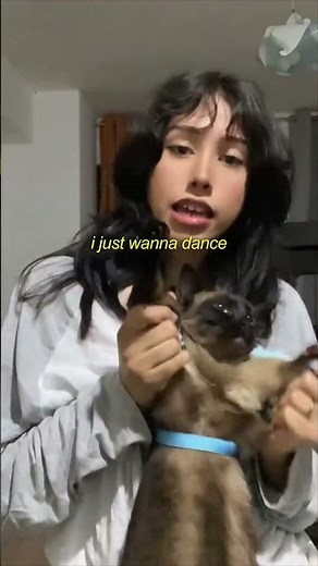 i just wanna dance baby give me one more chance💃🕺