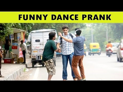 Funny Dance Prank on Road - Pranks in India
