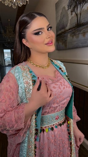 LaVa 🦋 | Kchy kurd hamui juana 😍 Makeup by me @lava__makeupartist Salon @la.rose.sully Hairdresser @morhaf_kshec Kurdish clothes @kanile_boutique | Instagram
