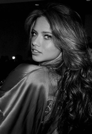 Adriana Lima: The Victoria's Secret Supermodel & Beauty Icon