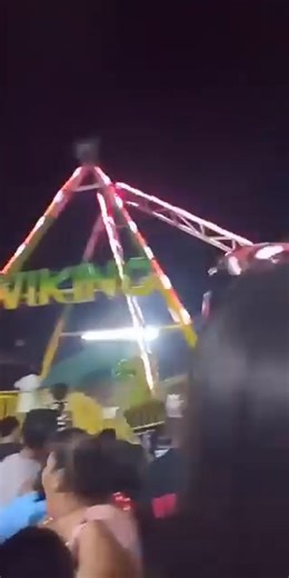 Amazing what a half Viking can do to fully terrified adults. Two injured after ride splits at San Jacinto fair in Pangasinan: both now stable in hospital. VIDEO: Richard's Photography #perya #pangasinan | Daily Tribune