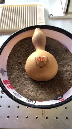 Laser carved gourd all kinds of patterns can be made